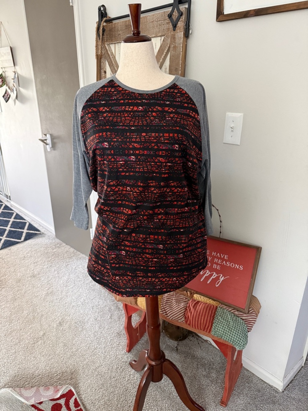 LuLaRoe Black and Red Patterned Raglan Top